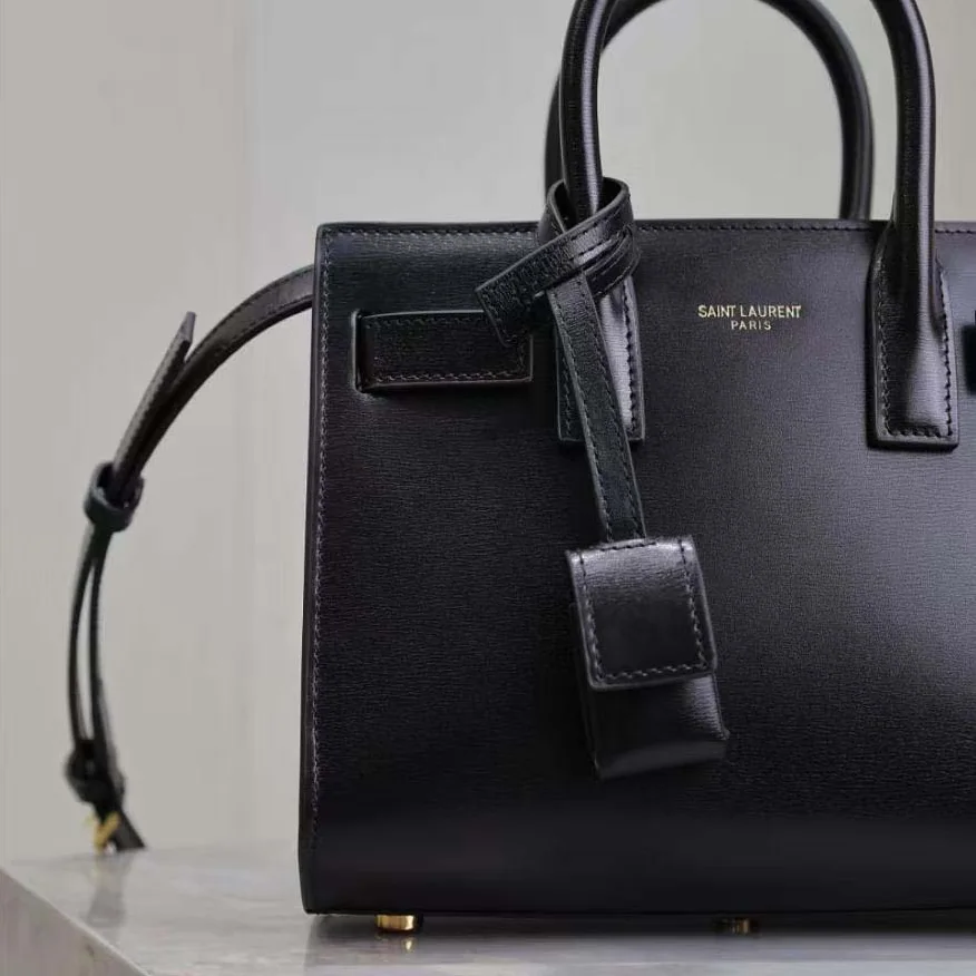 Saint Laurent YSL Sac De Jour in Smooth Leather for Women in Black Saint Laurent YSL Sac De Jour in Smooth Leather for Women in Black