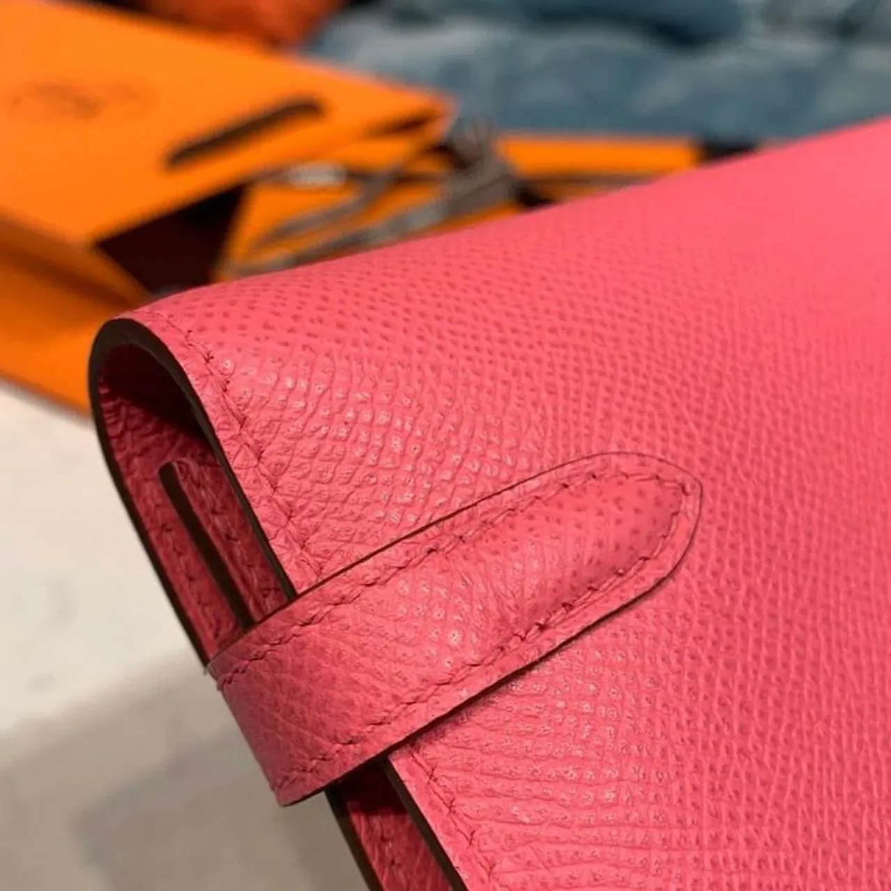 Hermes Kelly Wallet To Go Woc Pink With Gold Toned Hardware Bag / Hermes Kelly Wallet To Go Woc Pink With Gold Toned Hardware Bag /