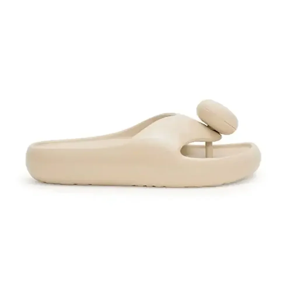 Loewe Foam Pebble Sandal for Women in White