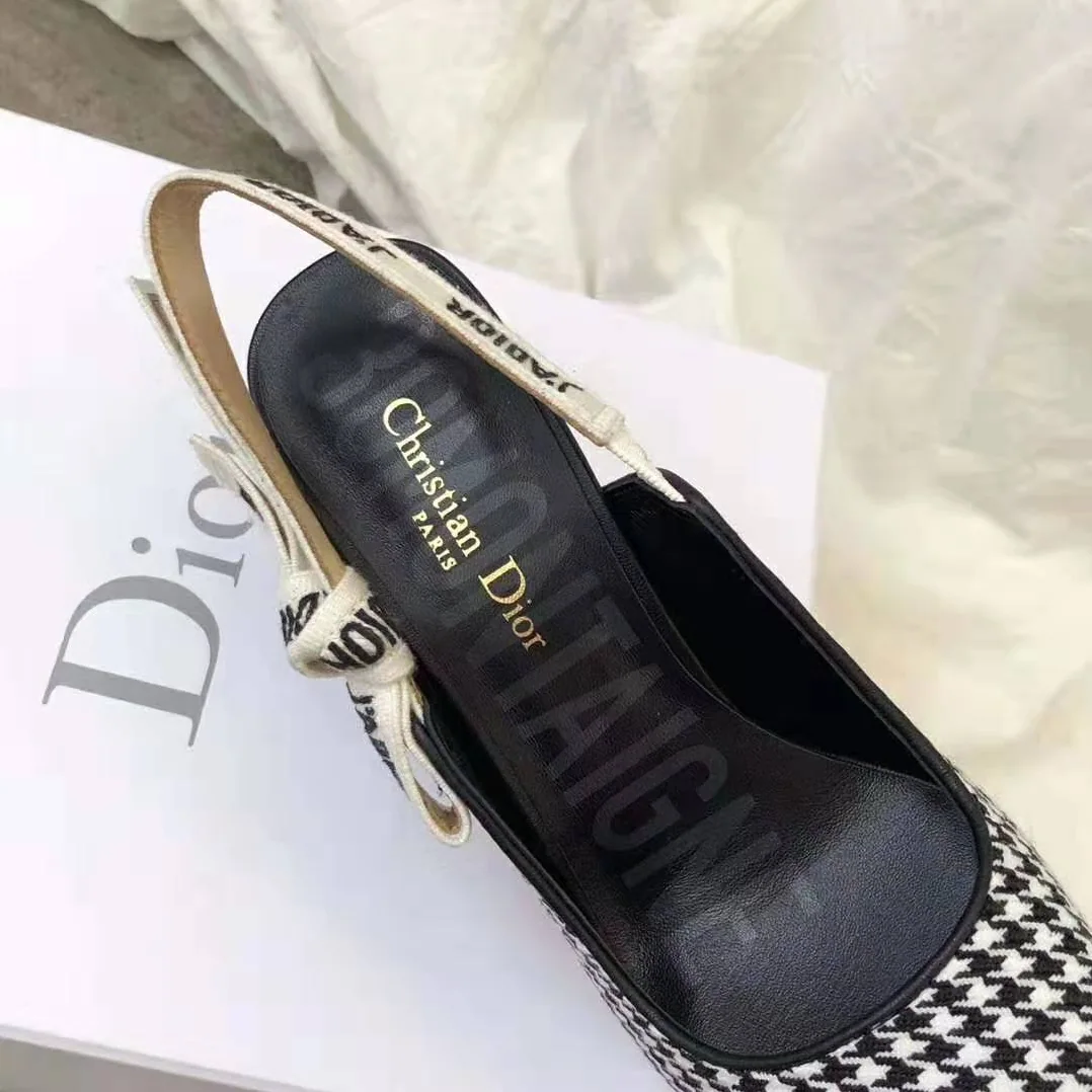 Dior Woman J'adior Wool Houndstooth Slingback Pump 10 cm Height in Black Dior Woman J'adior Wool Houndstooth Slingback Pump 10 cm Height in Black