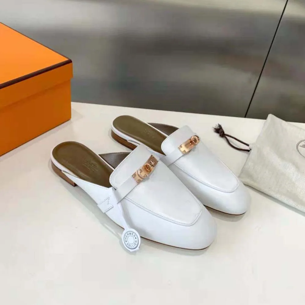 Hermes OZ Mule in Calfskin Leather for Women in White Hermes OZ Mule in Calfskin Leather for Women in White