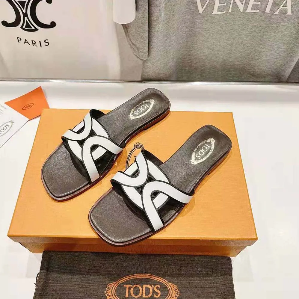 TODS Sandals in Leather for Women in White TODS Sandals in Leather for Women in White
