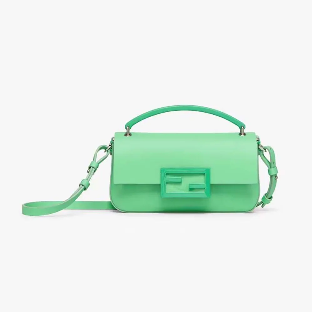 Fendi Baguette Phone Pouch Green Patent Leather Pouch for Women Fendi Baguette Phone Pouch Green Patent Leather Pouch for Women