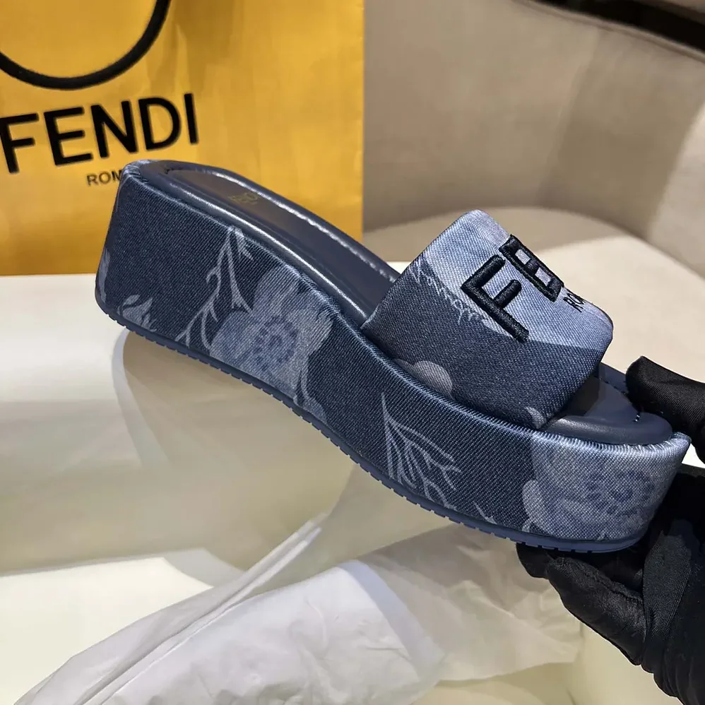 Fendi Sunshine Blue Denim Flatform Slides for Women Fendi Sunshine Blue Denim Flatform Slides for Women