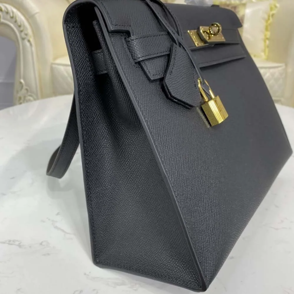 Hermes Kelly Bag 28 Epsom Leather for Women in Black Hermes Kelly Bag 28 Epsom Leather for Women in Black