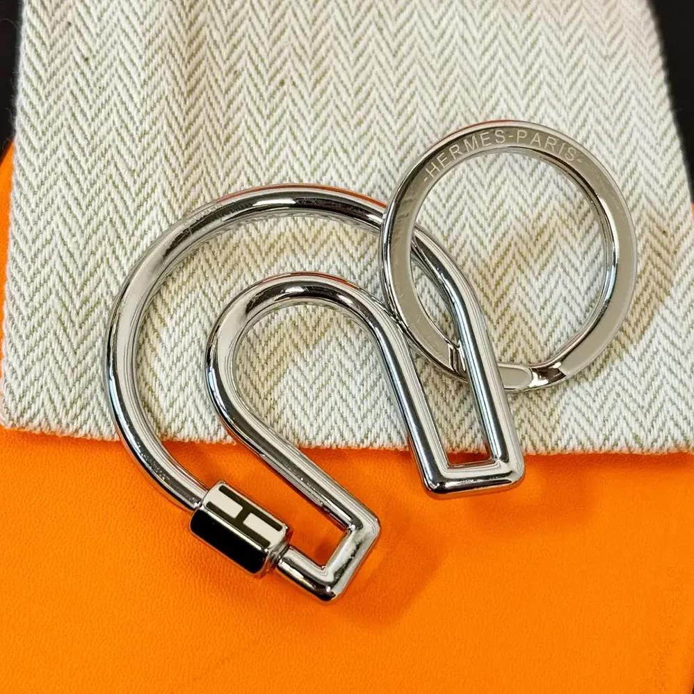 Hermes Fer A Cheval Key Ring for Unisex Hermes Fer A Cheval Key Ring for Unisex