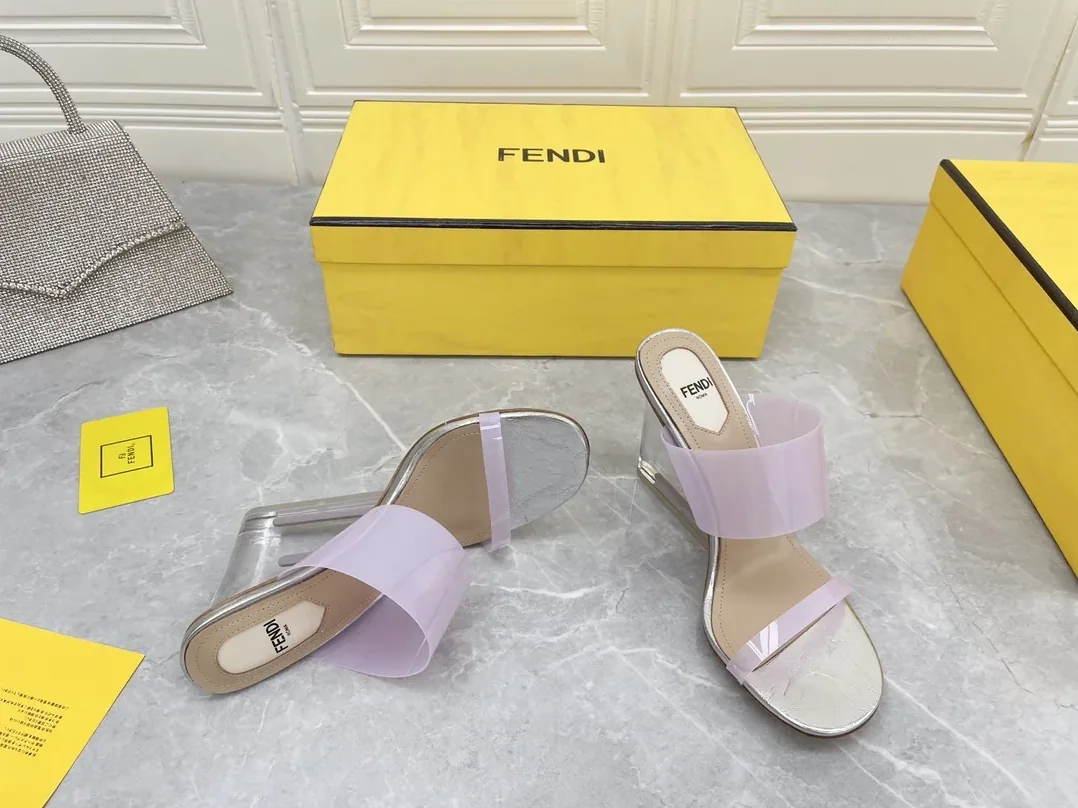 Fendi First Violet Transparent High in Heeled Sandals Fendi First Violet Transparent High in Heeled Sandals