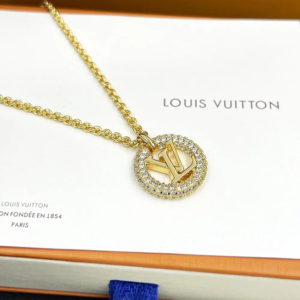 Louis Vuitton Louise By Night Necklace Gold Louis Vuitton Louise By Night Necklace Gold