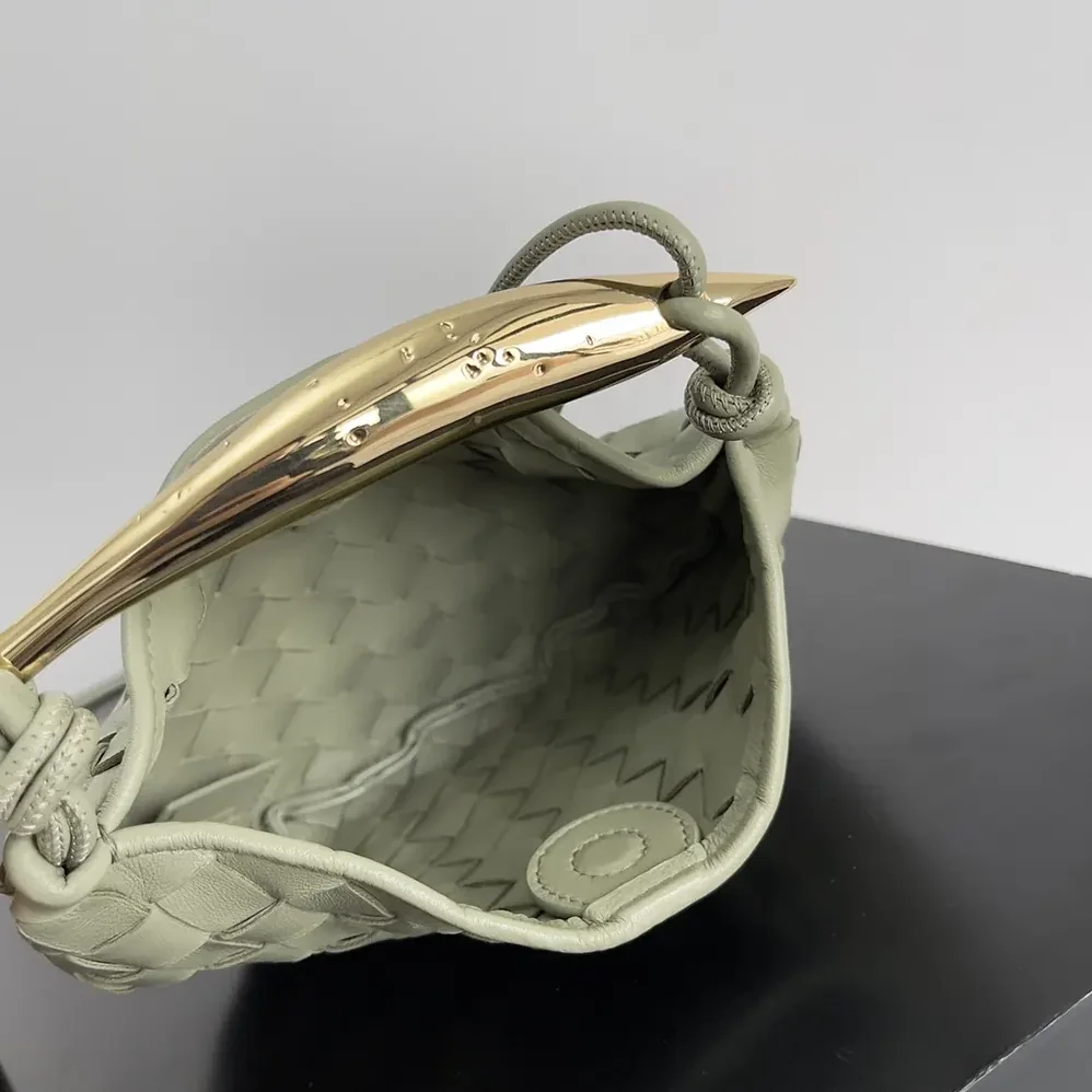 Bottega Veneta Baby Sardine for Women in Green Bottega Veneta Baby Sardine for Women in Green