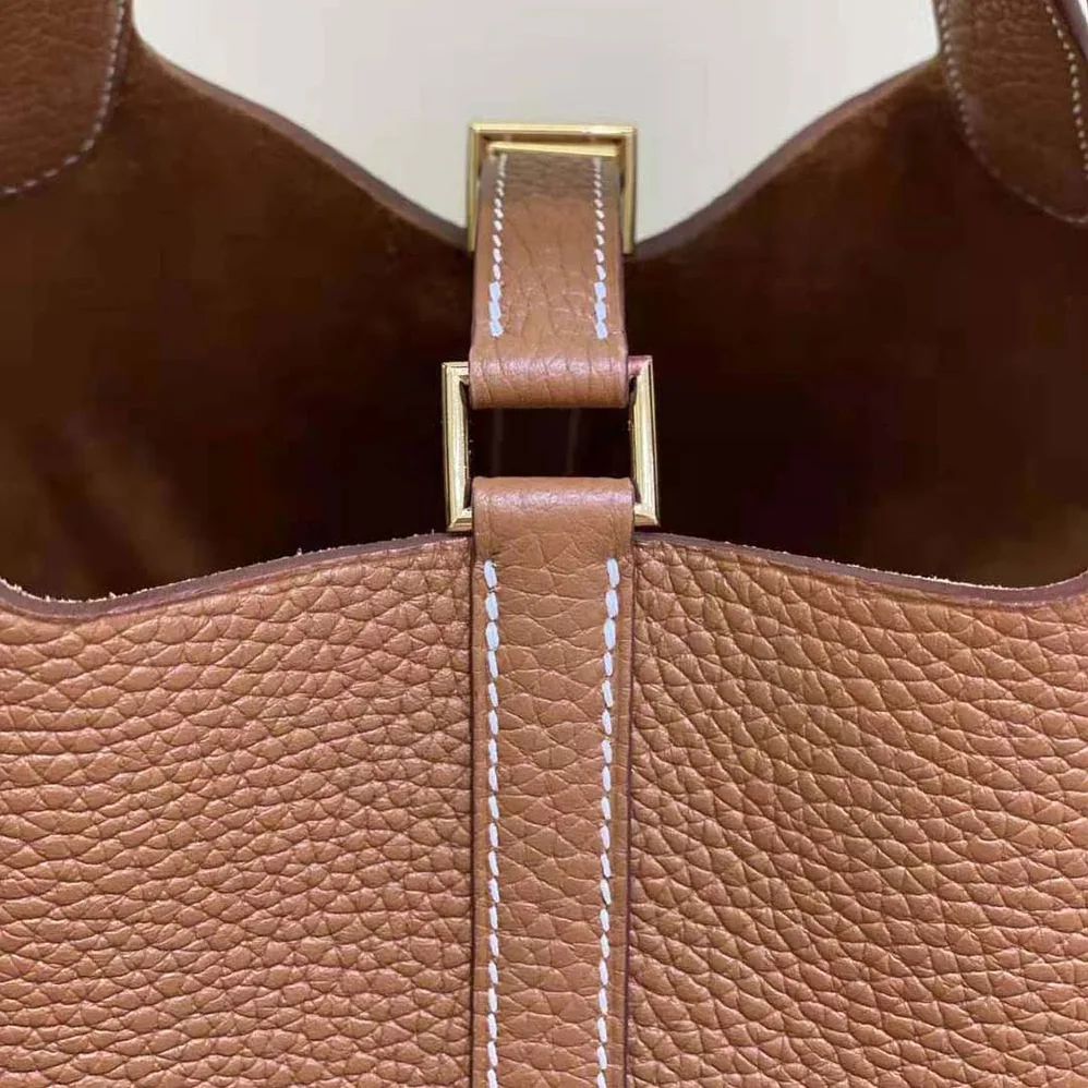 Hermes Picotin Lock 18cm in Clémence leather for Women in Brown Hermes Picotin Lock 18cm in Clémence leather for Women in Brown
