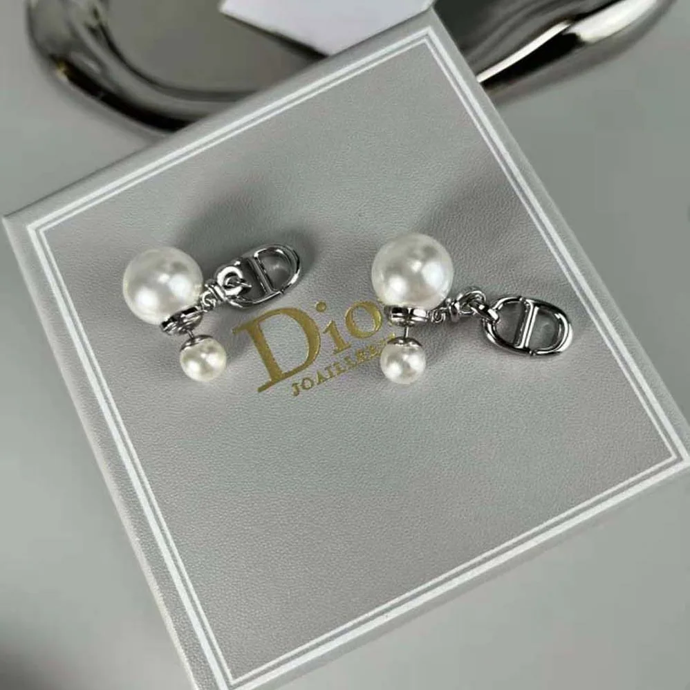 Dior Tribales Earrings Silver-Finish Metal with White Resin Pearls for Women Dior Tribales Earrings Silver-Finish Metal with White Resin Pearls for Women