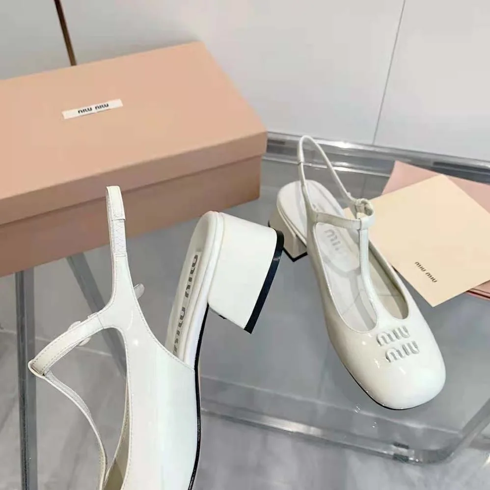 Miu Miu Patent Leather Slingback Pumps for Women in White Miu Miu Patent Leather Slingback Pumps for Women in White
