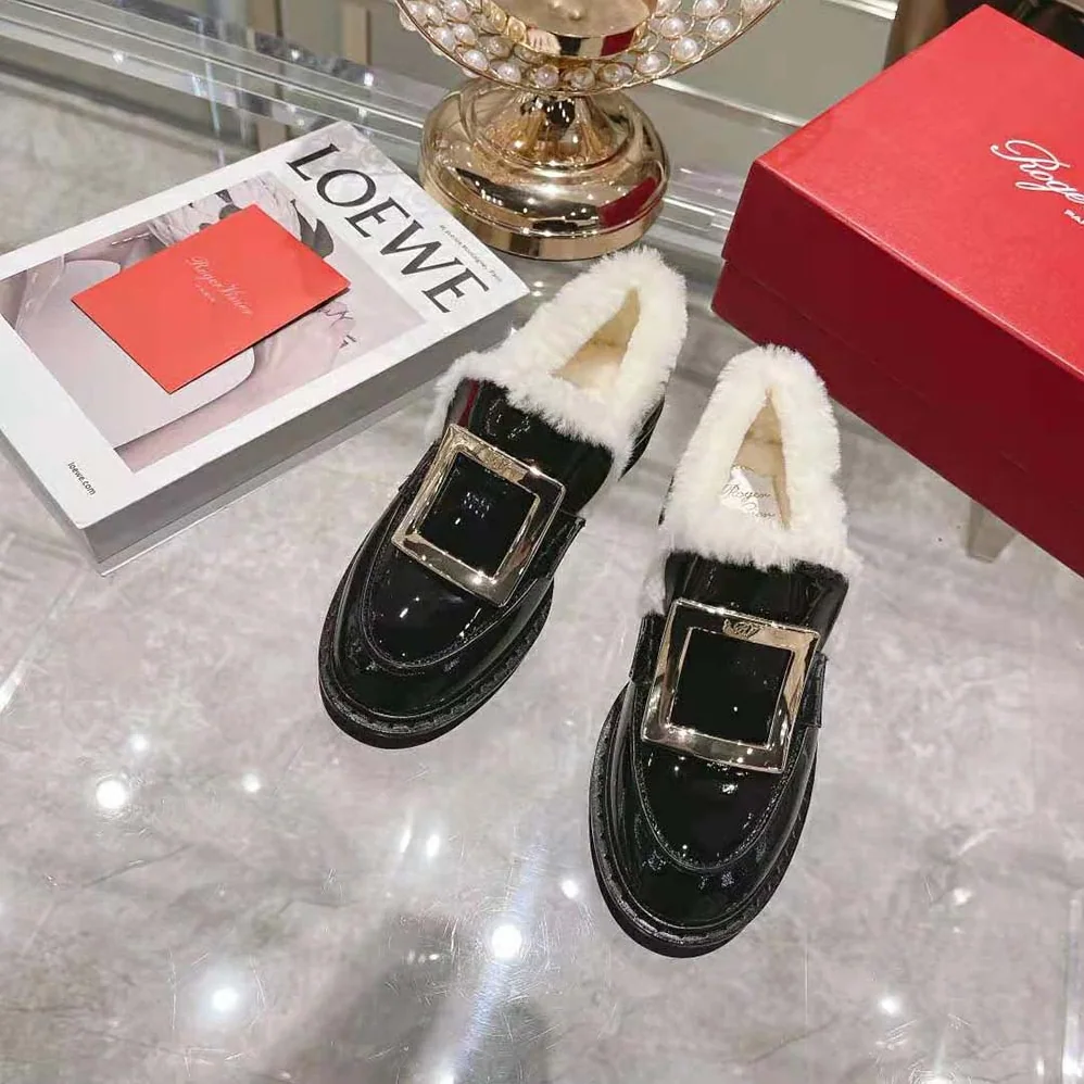 Roger Vivier Viv' Rangers Metal Buckle Fur Loafers in Patent Leather for Women Roger Vivier Viv' Rangers Metal Buckle Fur Loafers in Patent Leather for Women