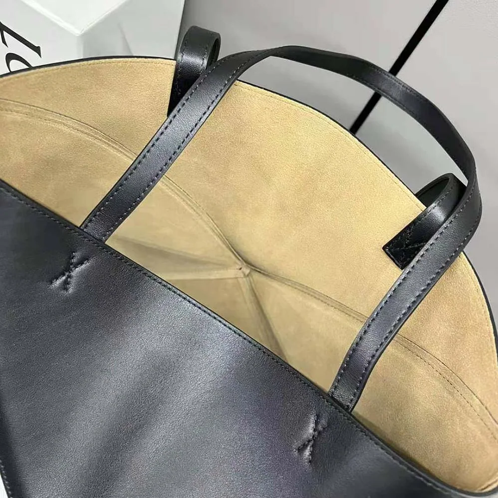 Loewe Puzzle Fold Tote in Shiny Calfskin for Unisex in Black Loewe Puzzle Fold Tote in Shiny Calfskin for Unisex in Black