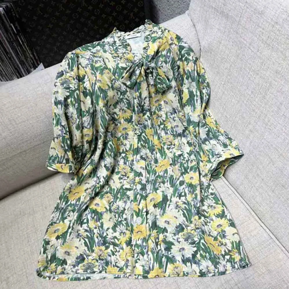 Celine Lavalliere Blouse in Paquerette Crepon for Women in Green