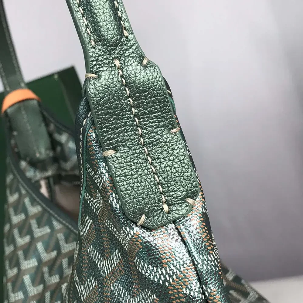Goyard Bohème Hobo bag for Unisex in Pearly Green Goyard Bohème Hobo bag for Unisex in Pearly Green