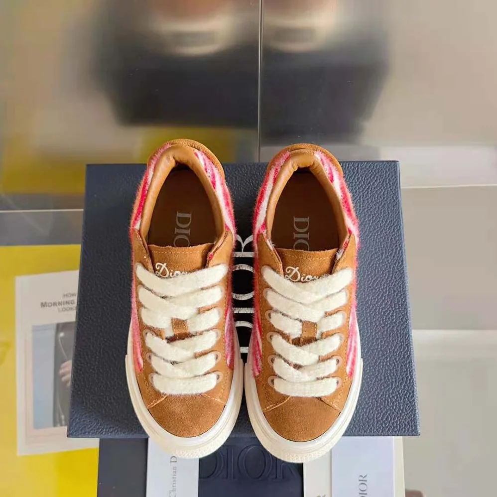 Dior Tears B33 Sneaker – Limited and Numbered Edition for Men in Red