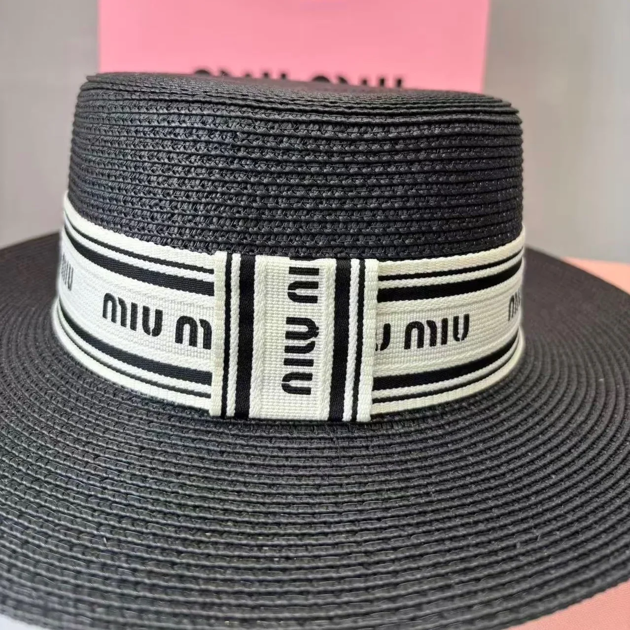 Miu Miu Straw Hat In Raffia Black / Miu Miu Straw Hat In Raffia Black /