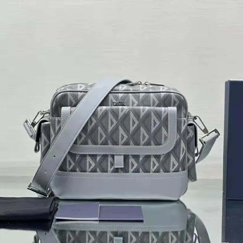Dior Hit the Road Messenger Pouch Dior Gray CD Diamond Canvas and Smooth Calfskin for Men Dior Hit the Road Messenger Pouch Dior Gray CD Diamond Canvas and Smooth Calfskin for Men