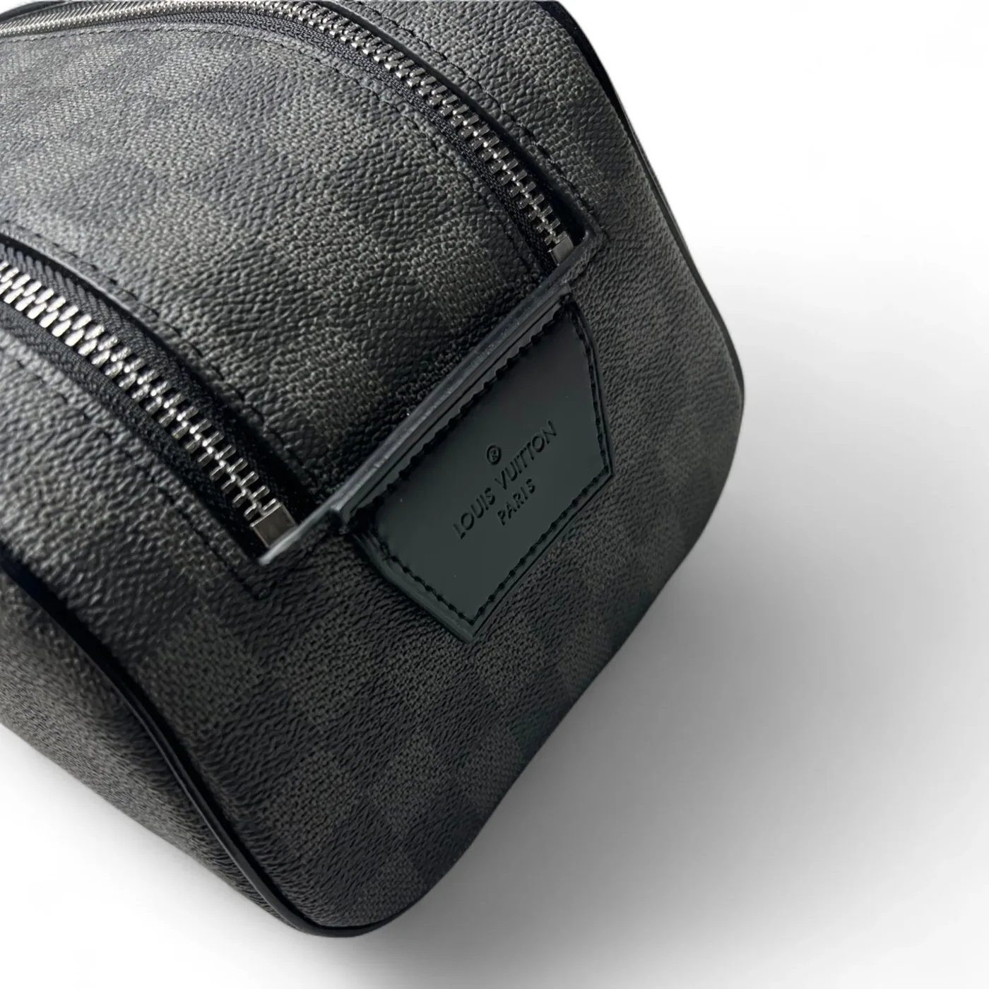 Louis Vuitton King Size Toiletry Damier Graphite Canvas / LV