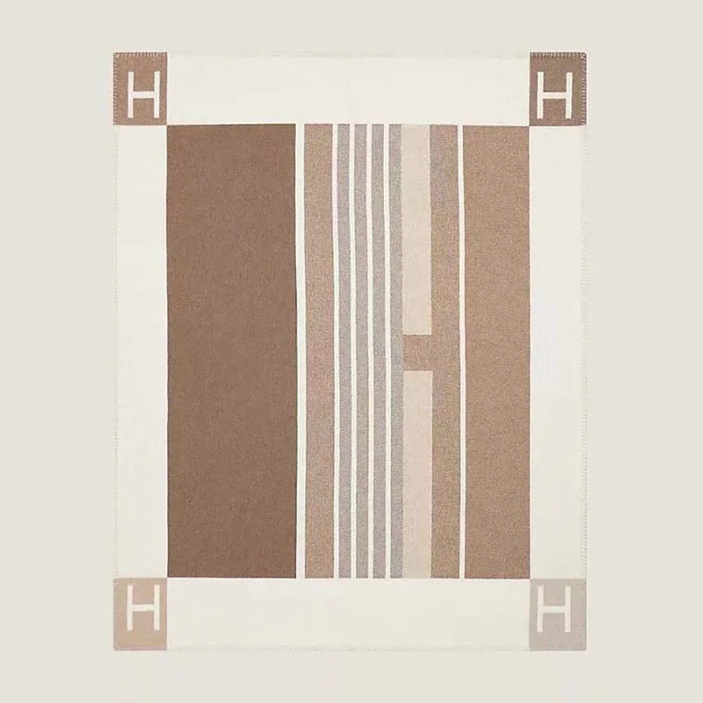 Hermes Avalon Vibration Throw Blanket for Unisex in Brown Hermes Avalon Vibration Throw Blanket for Unisex in Brown
