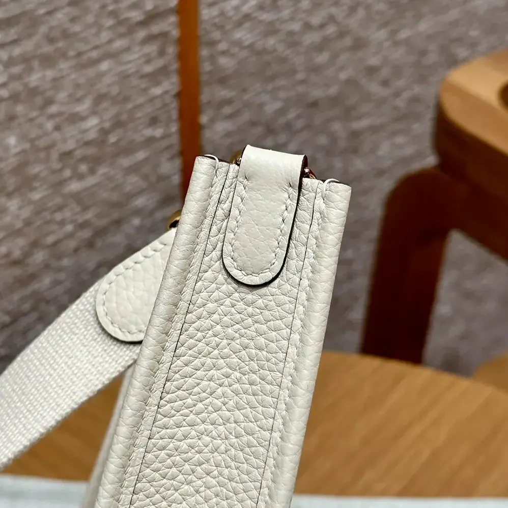 Hermes Evelyne 16 Amazone in Clemence Leather for Women in White/Gold Hermes Evelyne 16 Amazone in Clemence Leather for Women in White/Gold