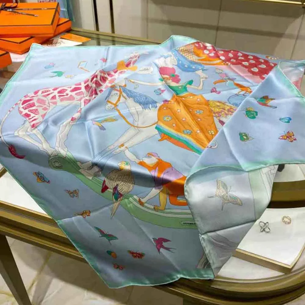 Hermes Hermes Story Scarf 90 in Silk Twill with Hand-Rolled Edges for Women in Blue
