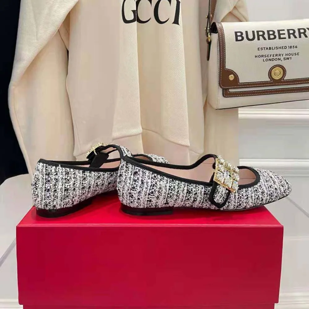 Roger Vivier Tres Vivier Strass Buckle Babies Ballerinas in Fabrics for Women Roger Vivier Tres Vivier Strass Buckle Babies Ballerinas in Fabrics for Women