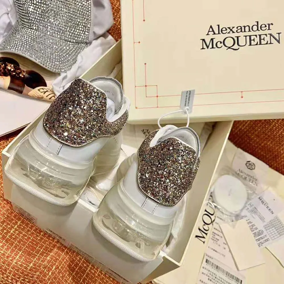 Alexander Mcqueen White Smooth Calf Leather Oversized Sneaker for Women Alexander Mcqueen White Smooth Calf Leather Oversized Sneaker for Women