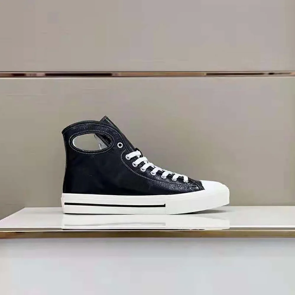 Burberry Porthole Detail Leather High-top Sneakers for Men in Black