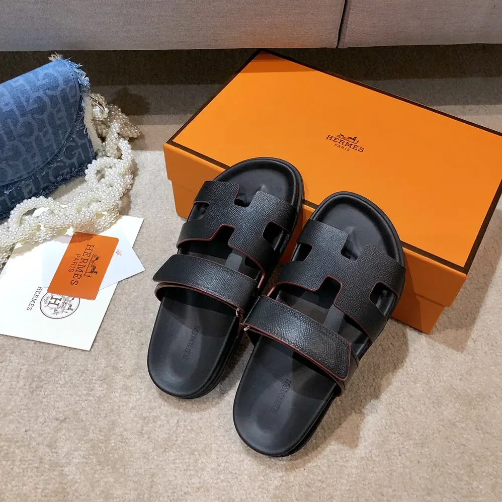 Hermes Chypre Sandal-Black H222100Zv02360 for Unisex Hermes Chypre Sandal-Black H222100Zv02360 for Unisex