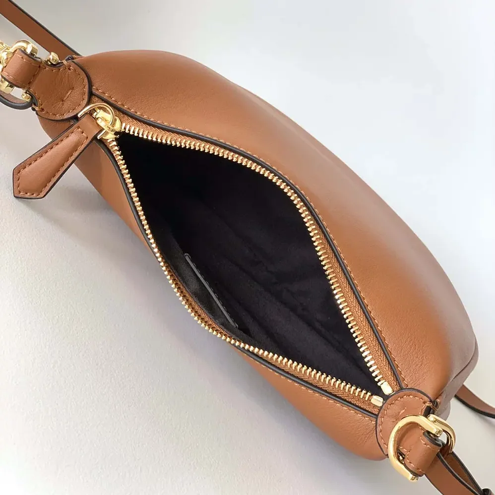 Fendi Fendigraphy Mini Brown Leather Mini for Women in bag Fendi Fendigraphy Mini Brown Leather Mini for Women in bag