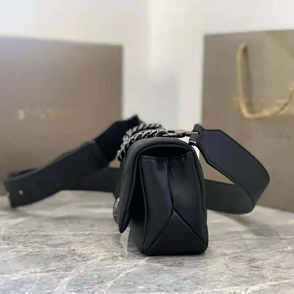 Bvlgari Serpenti Cabochon Crossbody Mini Bag for Women in Black Bvlgari Serpenti Cabochon Crossbody Mini Bag for Women in Black