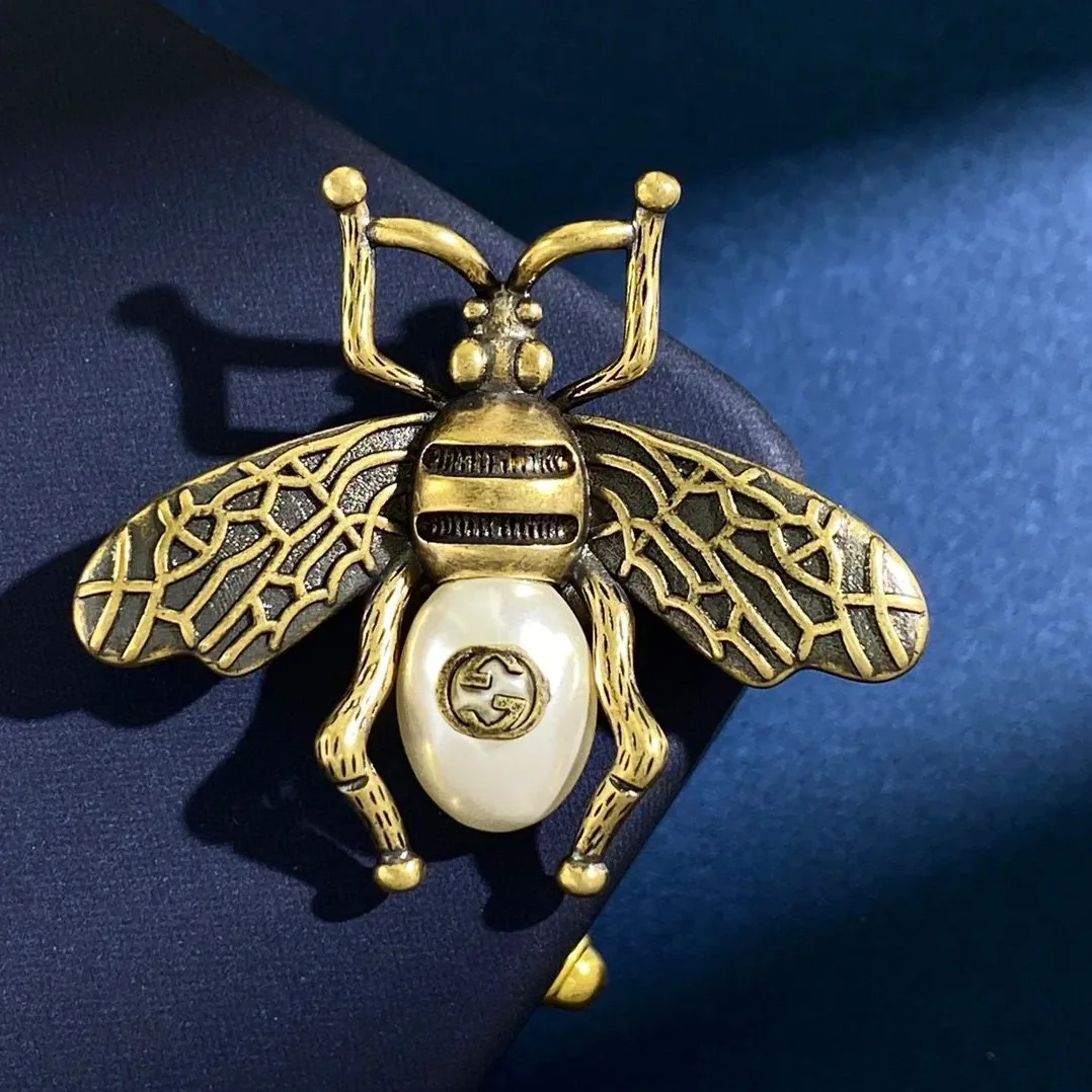 Gucci Pearl Red Diamond Bee Brooch Gold