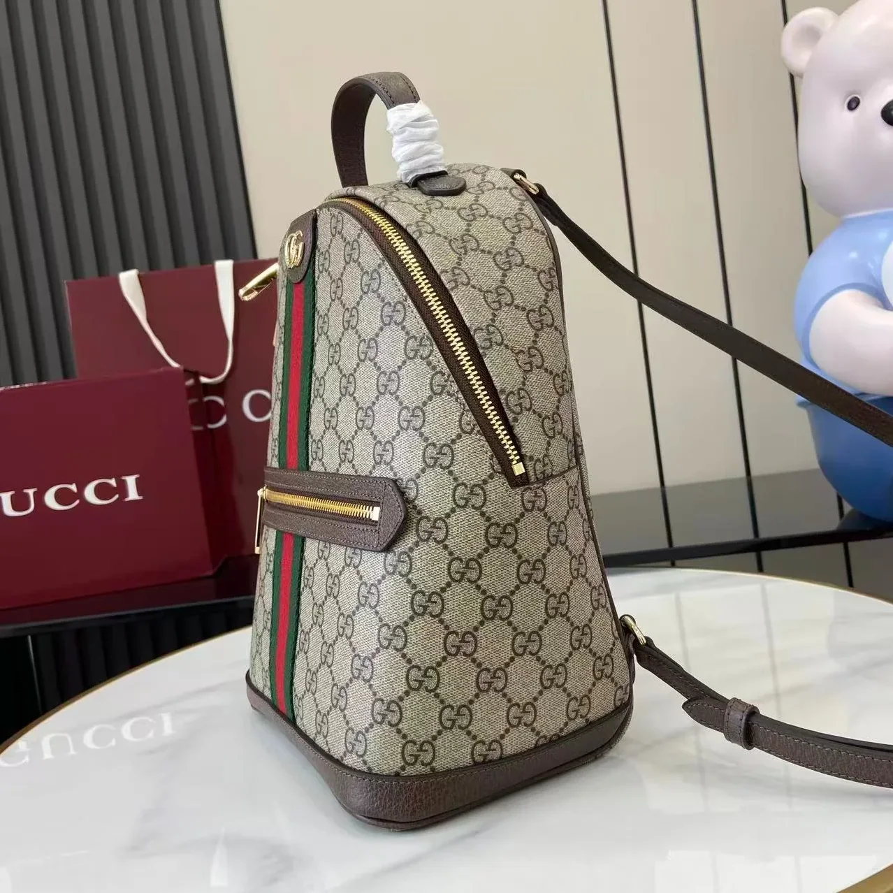 Gucci Ophidia Small Backpack / Beige/ Dark Brown Gold Hardware Gucci Ophidia Small Backpack / Beige/ Dark Brown Gold Hardware
