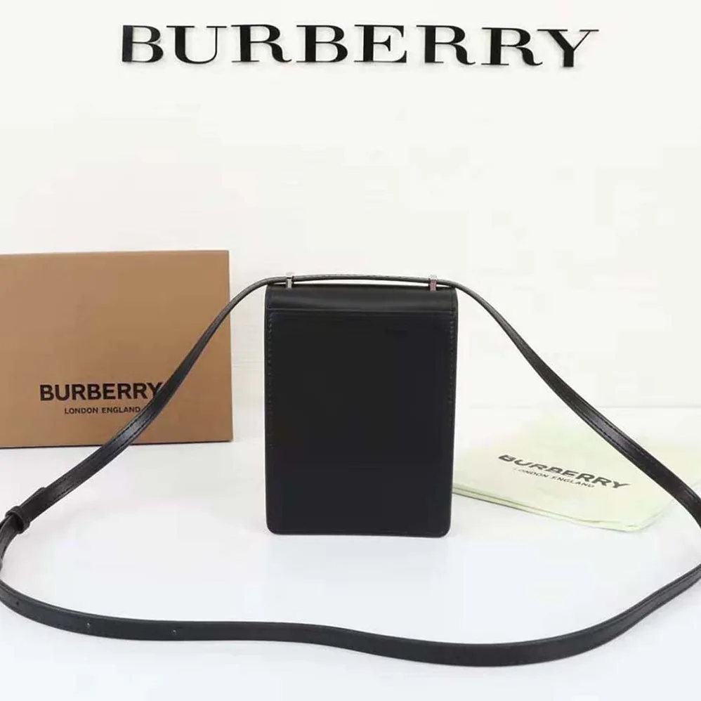 Burberry Leather Robin Bag for Women in Black