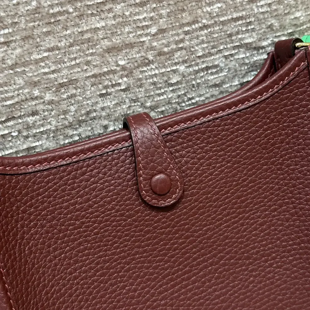 Hermes Evelyne 16 Amazone in Clemence Leather for Women in Maroon/Silver Hermes Evelyne 16 Amazone in Clemence Leather for Women in Maroon/Silver