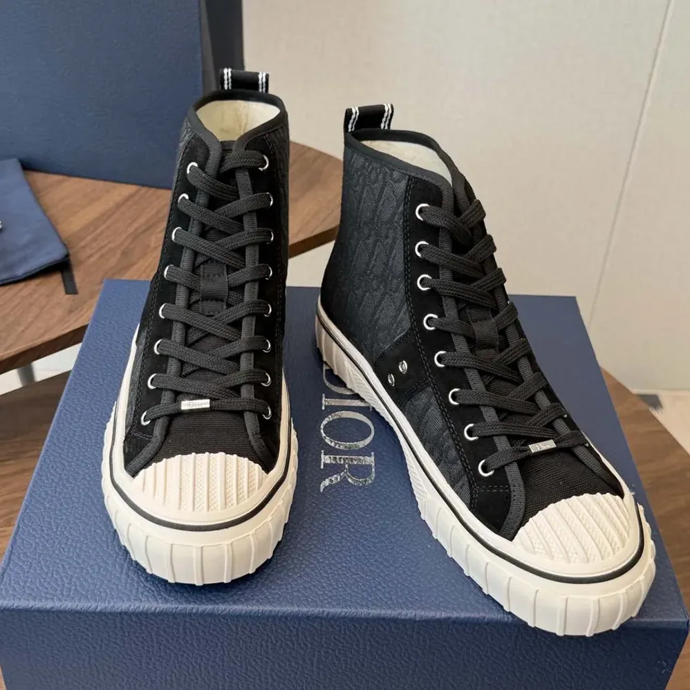 Dior Hooper High-Top Sneaker Black Dior Oblique Jacquard and Black Suede Calfskin for Unisex Dior Hooper High-Top Sneaker Black Dior Oblique Jacquard and Black Suede Calfskin for Unisex