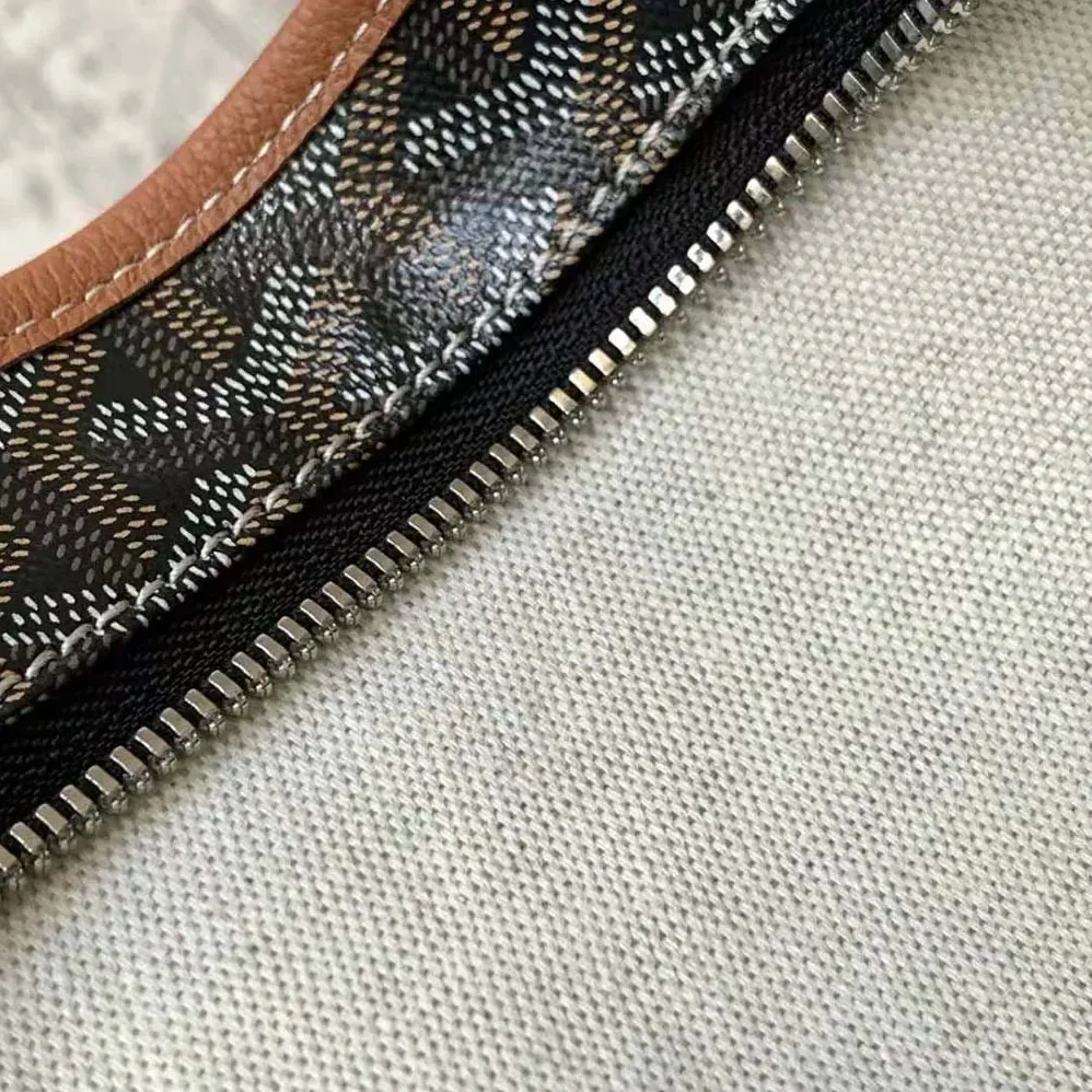 Goyard Bohème Hobo Bag for Unisex in Tan Goyard Bohème Hobo Bag for Unisex in Tan