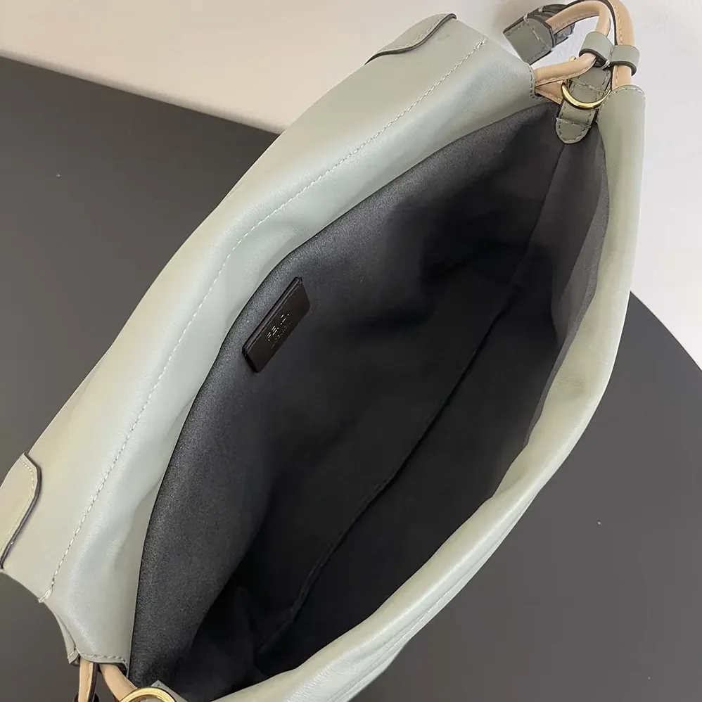 Fendi Mamma Baguette Small Matcha Green Nappa Leather Mini for Women in bag Fendi Mamma Baguette Small Matcha Green Nappa Leather Mini for Women in bag