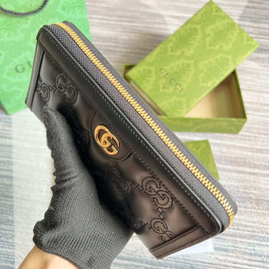Gucci GG Matelassé Zip-Around Wallet Black UM8IG 1000 / Gucci GG Matelassé Zip-Around Wallet Black UM8IG 1000 /