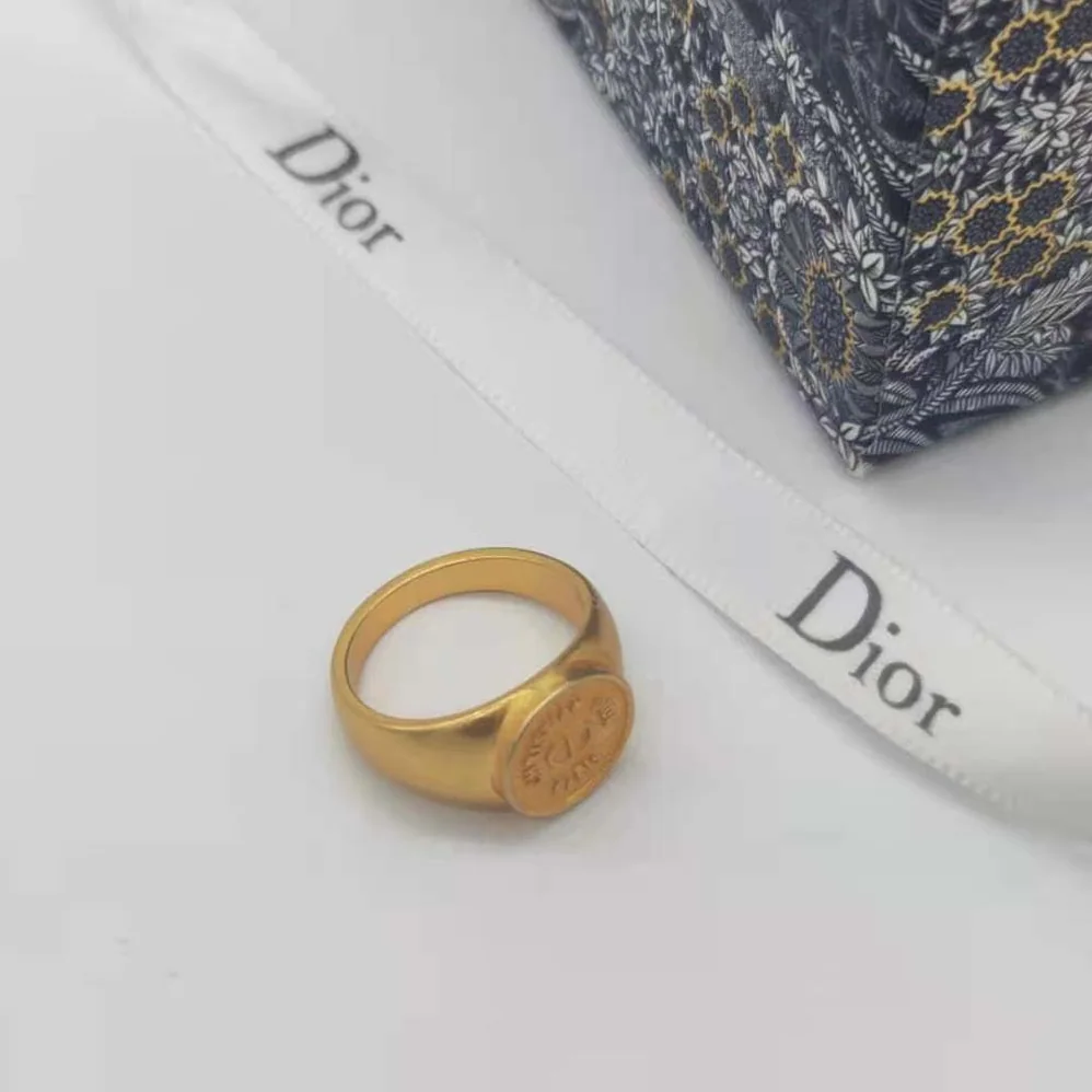 Dior 30 Montaigne Ring Gold for Women in Finish Metal