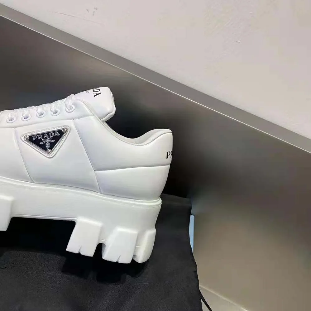 Prada Soft Padded Nappa Leather Lace-up Shoes for Women in White Prada Soft Padded Nappa Leather Lace-up Shoes for Women in White