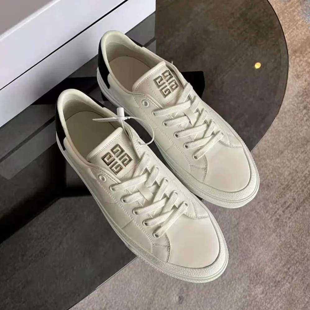 Givenchy Sneakers City Sport in Two Tone Leather for Men in White Givenchy Sneakers City Sport in Two Tone Leather for Men in White