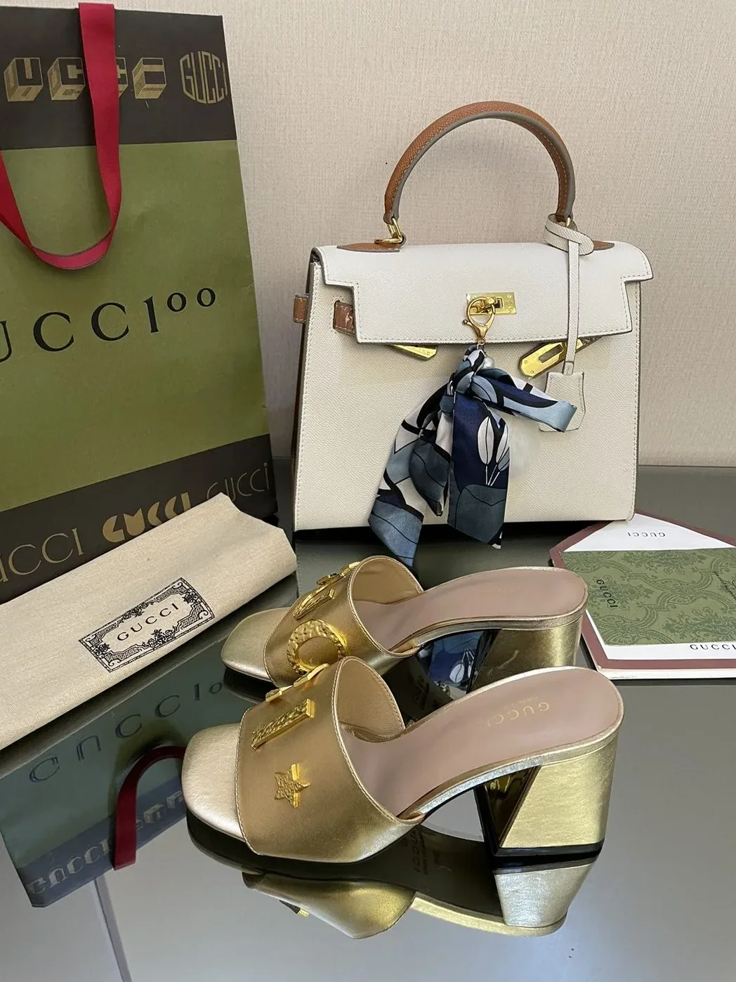 Gucci ‘Gucci' Slide Sandal Gold for Women Gucci ‘Gucci' Slide Sandal Gold for Women