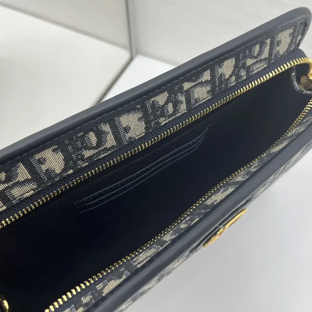 Dior 30 Montaigne Dea Pouch Blue Dior Oblique Jacquard for Women Dior 30 Montaigne Dea Pouch Blue Dior Oblique Jacquard for Women