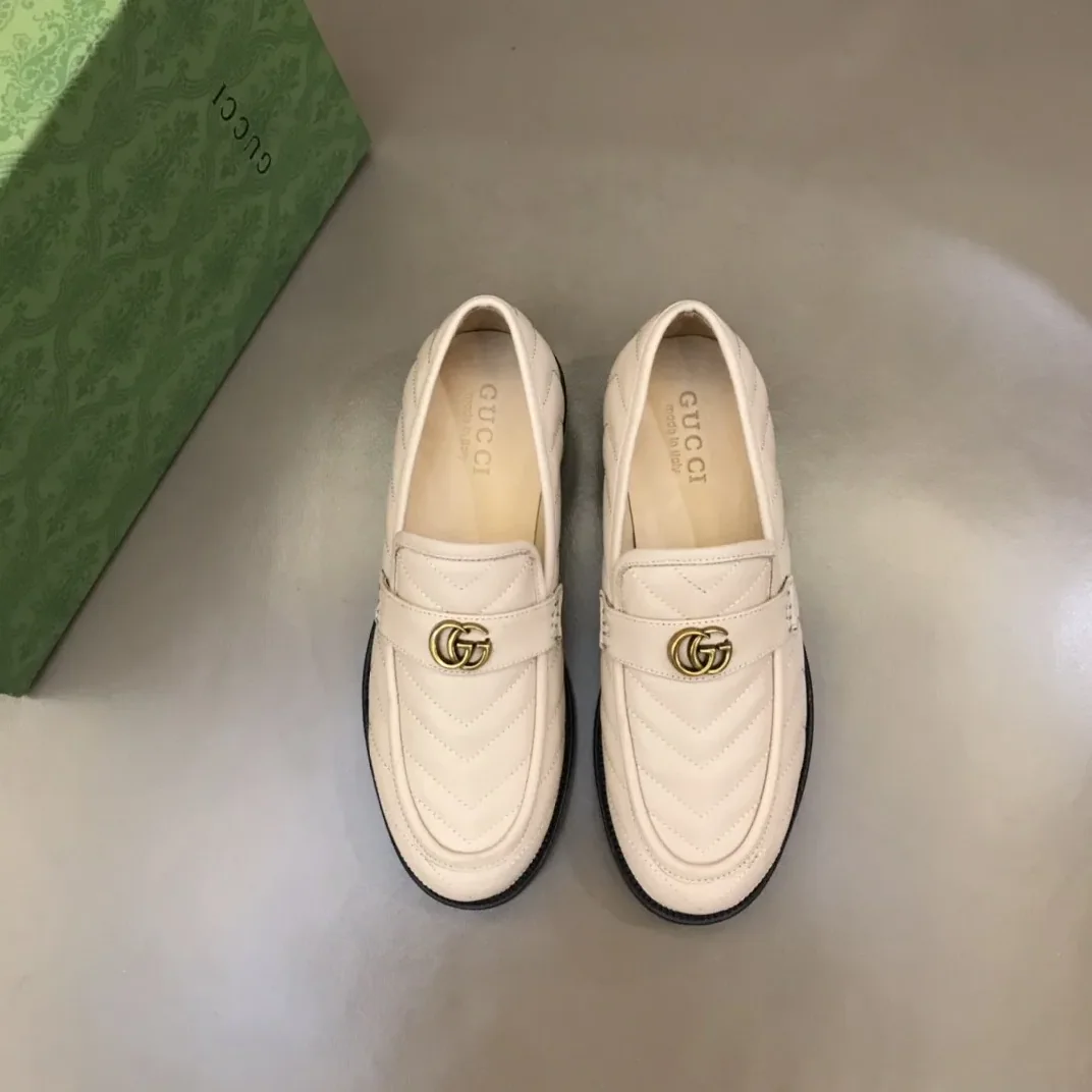 Gucci Loafer With Interlocking G Beige Gucci Loafer With Interlocking G Beige