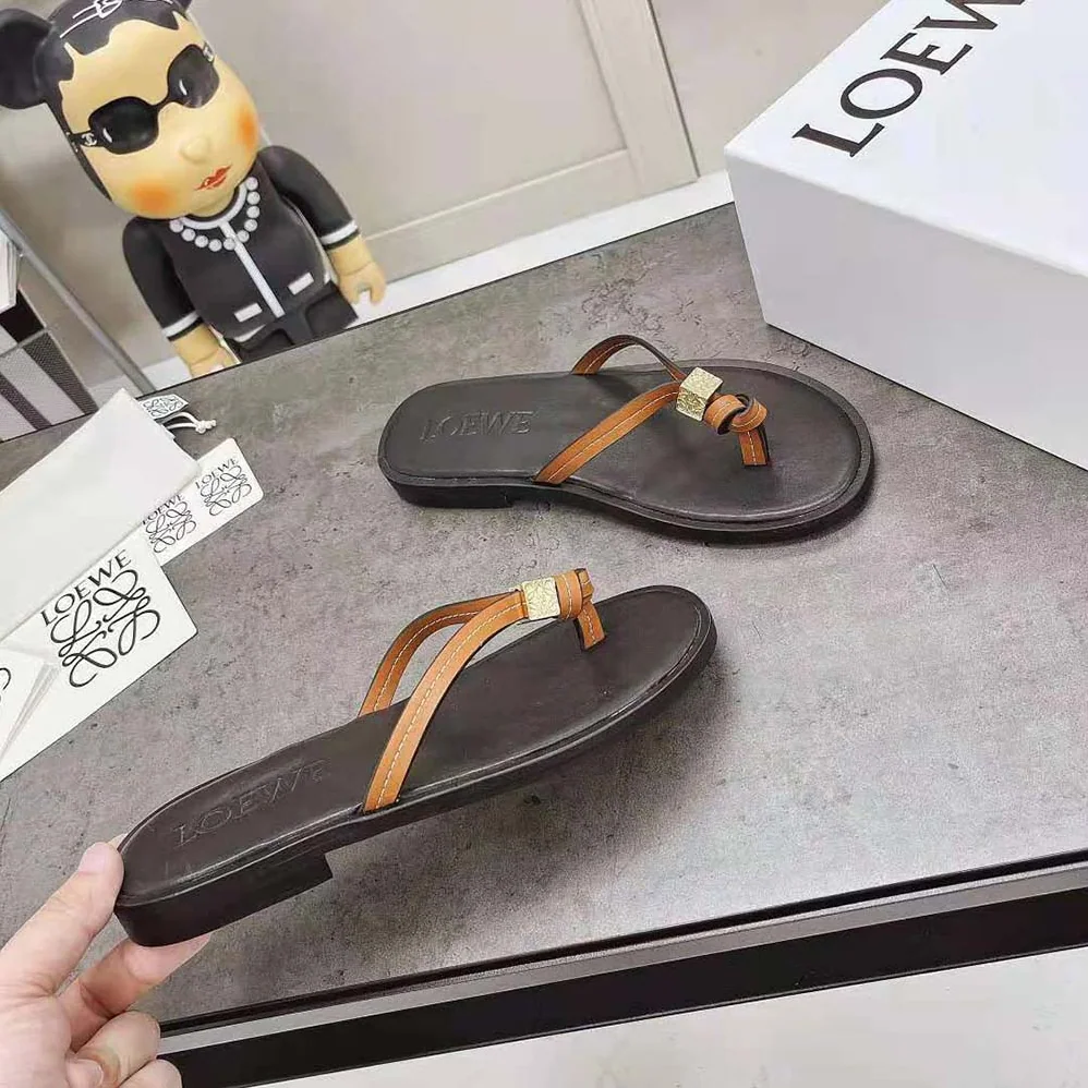Loewe Dice Flip Flop in Calfskin for Women in Black Loewe Dice Flip Flop in Calfskin for Women in Black