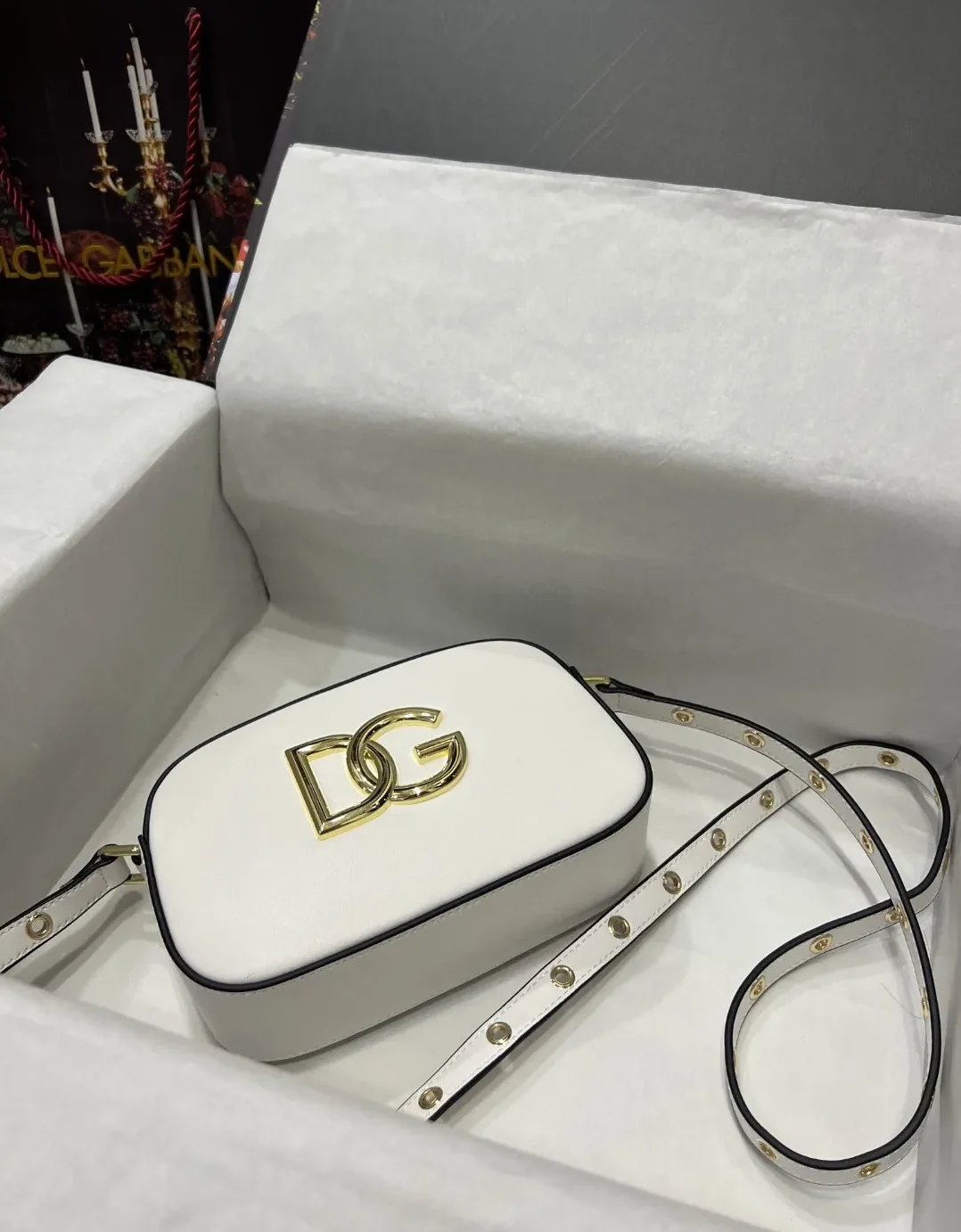 Dolce & Gabbana Crossbody 3.5 Bag White / DG BB7095AW57680002 Dolce & Gabbana Crossbody 3.5 Bag White / DG BB7095AW57680002