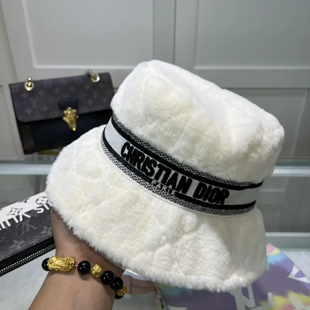 Dior D-Bobby Cannage Small Brim Bucket Hat Ecru Shearling for Unisex Dior D-Bobby Cannage Small Brim Bucket Hat Ecru Shearling for Unisex